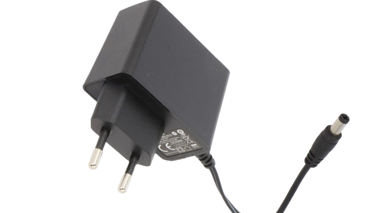 POSC12100A-2555 Nástěnný typ AC/DC adaptér 12V/1A/12W DC zástrčka - 2,5x5,5mm