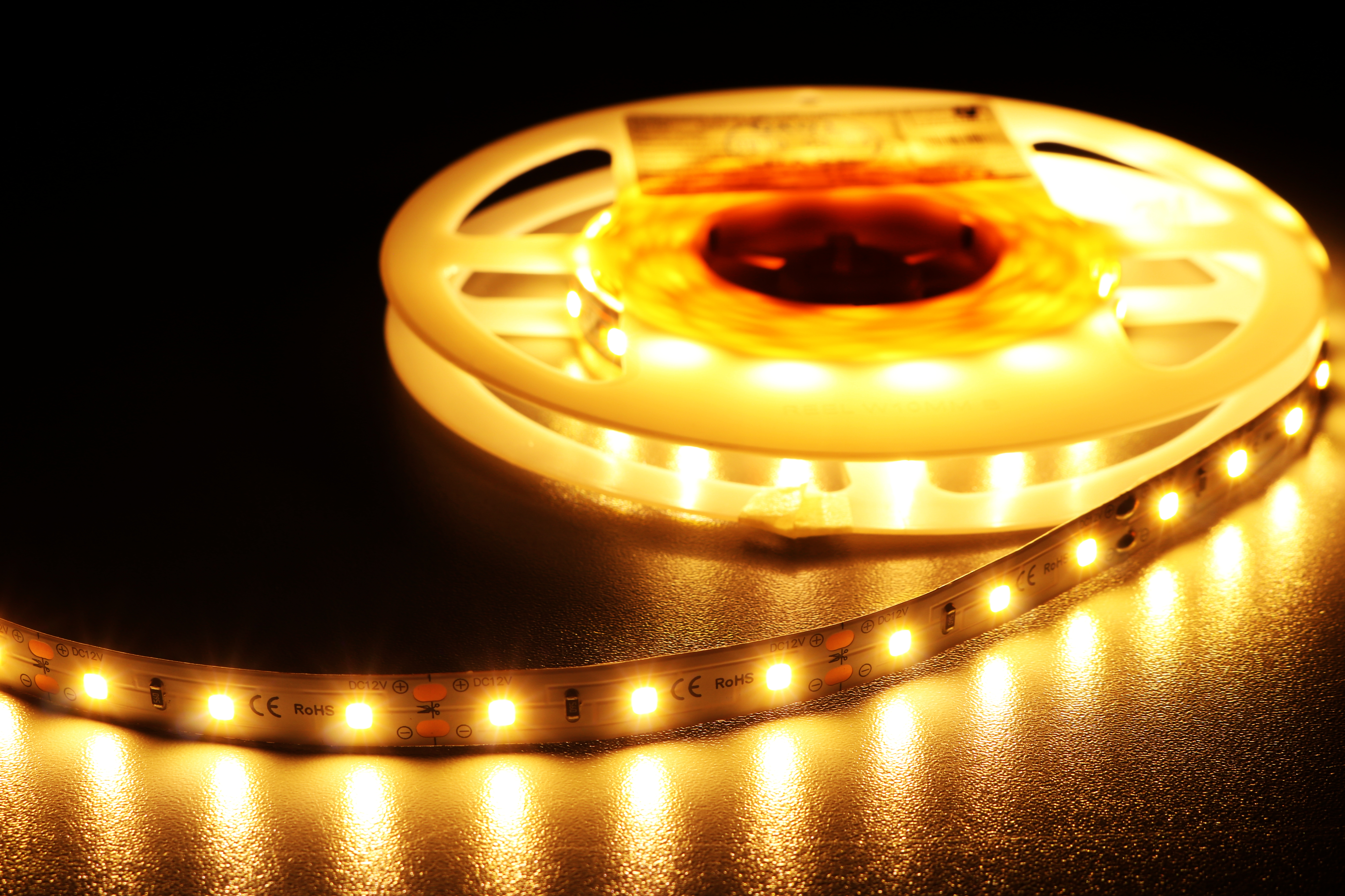 MW Lighting HQS-12W-60LED-WW-24V-5m