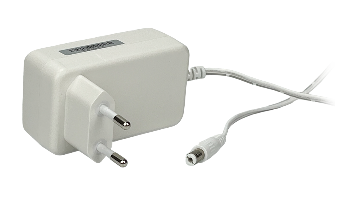 POS12150A-WH-H Adaptér do zdi 12V/1,5A/18W, AC: CEE7/16 DC zástrčka: 2,1/5,5 (+)